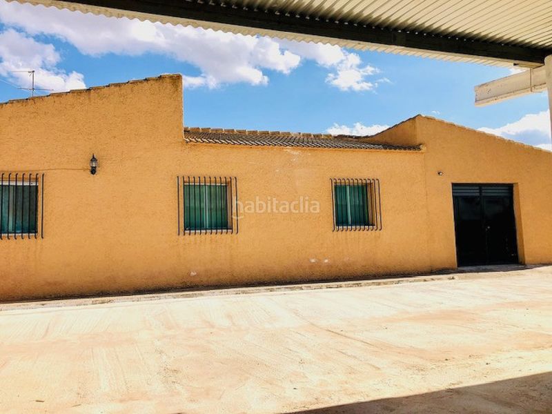 Foto c1ca23e5-0583-481b-9a97-d6e6b28b8803. Masia a Yecla