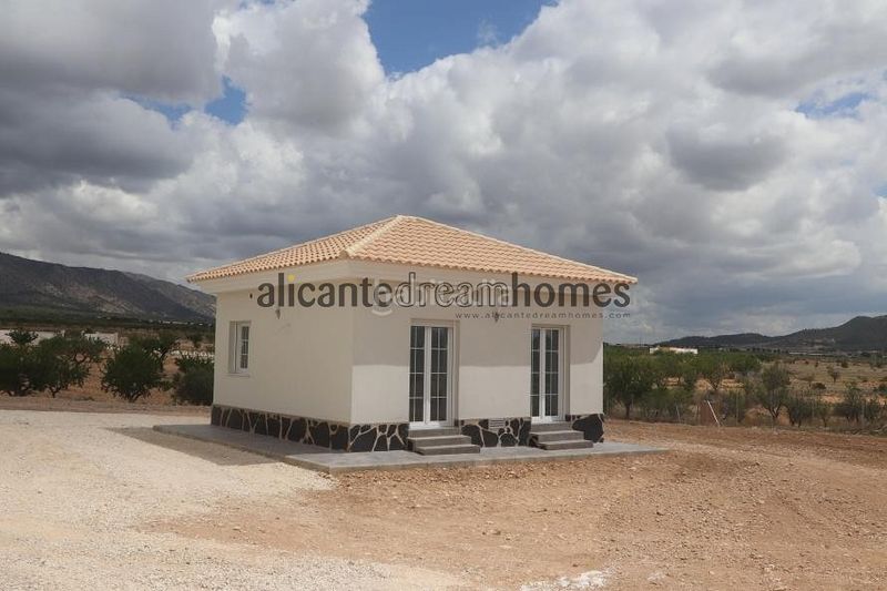 Foto d6a643a7-72ab-4d48-954e-f45d726d89da. Chalet en Pinoso