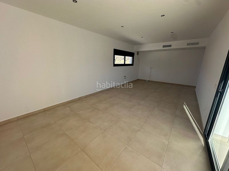 Foto fd1c7be1-0f31-40be-ab56-fdf41707aea3. Xalet a Abanilla
