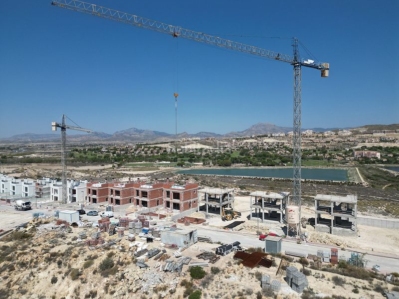 Foto d8cfd546-5fb4-4f49-9cf6-f128073cad4c. Xalet a Bonalba-Cotoveta Mutxamel