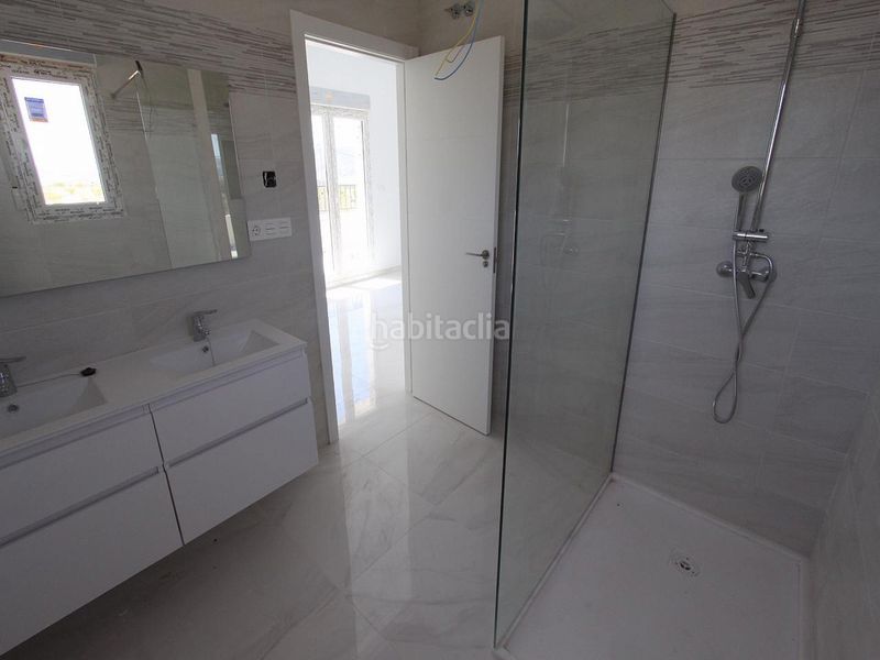 Foto 5711bfc4-02d3-4cce-a4a1-ade2a294fdf7. Chalet en Pinoso