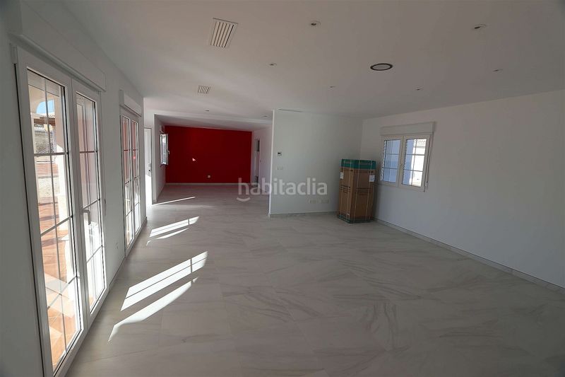 Foto f1c7d744-bb83-4cd9-8289-16d2b2f90951. Chalet en Pinoso