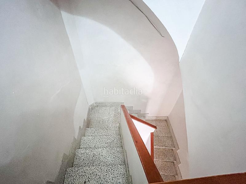 Foto 877d20e8-a0c6-4f44-97c2-7c9c27ad0a59. Édifice dans Monòver