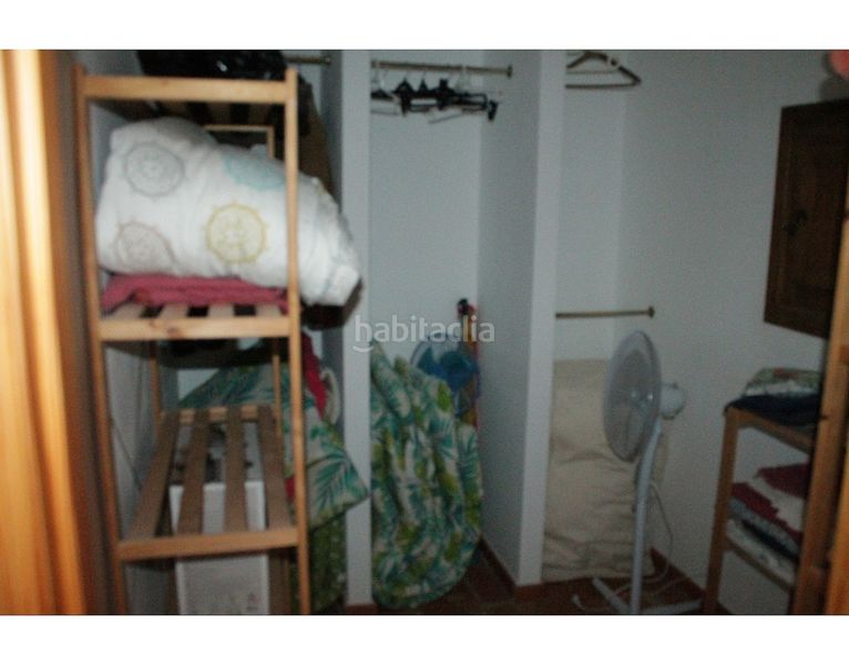 Foto f953e36e-b523-4e75-9266-e1f10ff08ad6. Masia a Yecla
