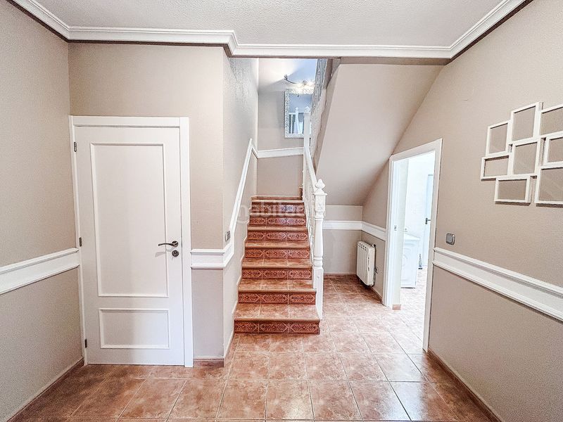 Foto 0c1f0a56-f92b-49d6-84e9-31d5ff7e1a63. Duplex in Pinoso