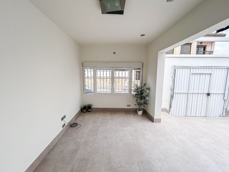 Foto cd43f1db-1e07-40ae-b8e7-5c6cc9b55c0a. Duplex in Pinoso