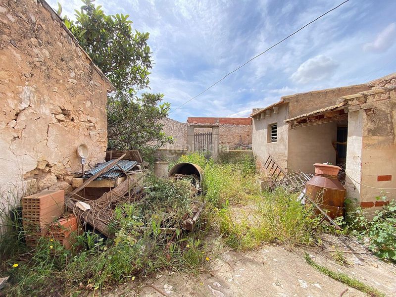 Foto ace49c8c-34f4-46f6-b48f-2d42b2477be1. Masia a Pinoso