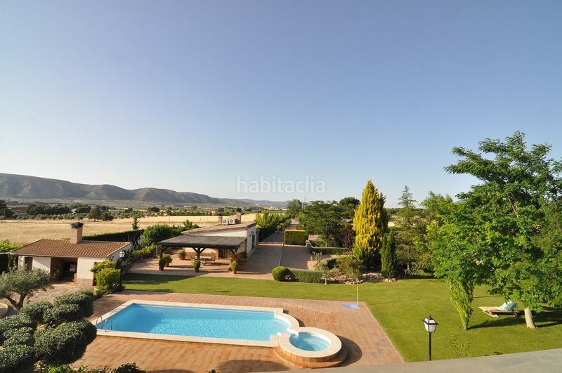 Foto 41ee2548-0749-46b3-ae9e-9896d6c3f688. Chalet en La Paz Villena