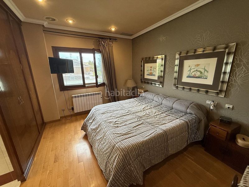 Foto 7abc9093-6f53-4de5-a0ba-032b9fe91a01. Chalet in Centro Elda