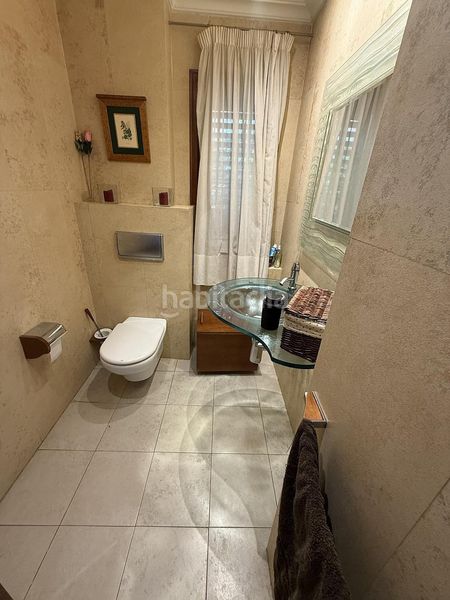 Foto c2a2cafb-a5ce-4859-988c-a97892cda570. Chalet in Centro Elda