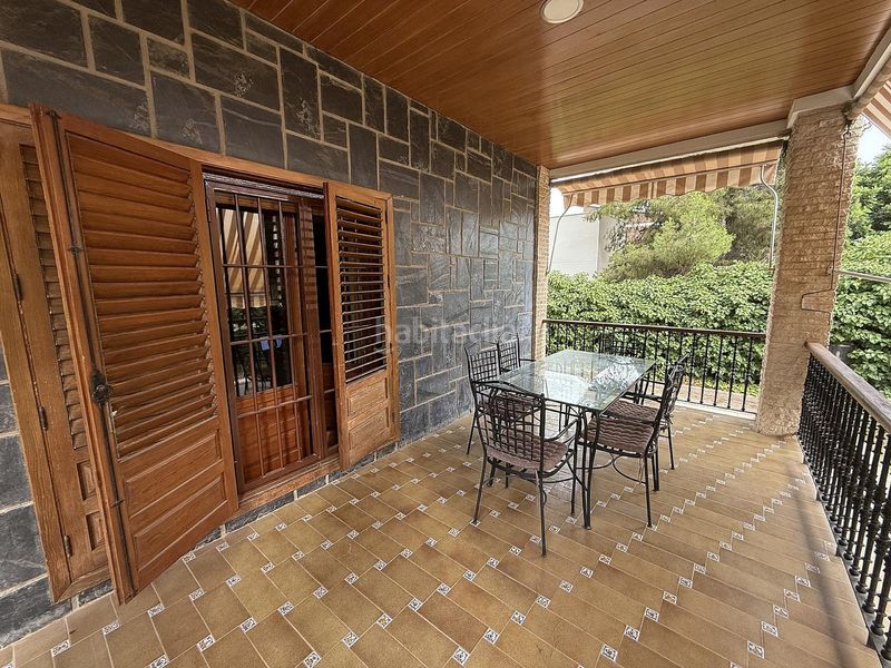 Foto e00b3587-6998-4a12-a54f-b152a7503384. Chalet in Centro Elda