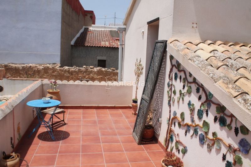Foto cbb7d64d-bacb-402c-a3a5-b532468300fb. Masia a Yecla