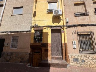 Zweistöckige Wohnung in Elche de la Sierra