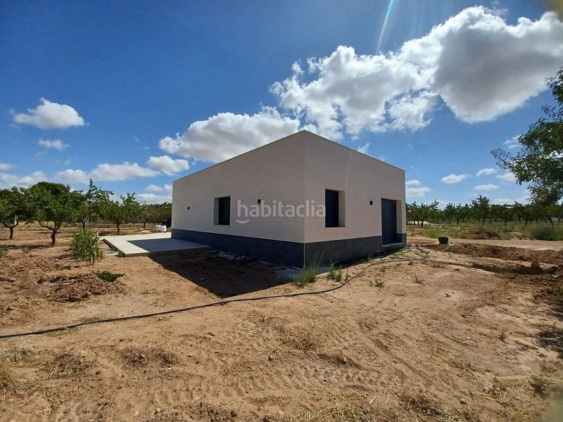 Foto d322da61-f1a0-49e8-a379-d29423f869cc. Chalet en Pinoso