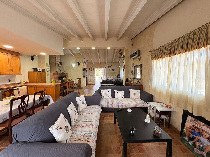 Foto 01b9e881-84f7-4f64-a725-52ecfd87c235. Chalet dans Monòver