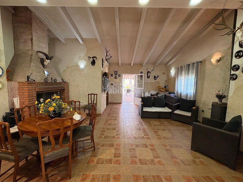 Foto 0b450cd8-4bb0-44e0-ba72-1741f0cdb96c. Chalet dans Monòver