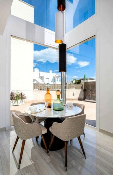 Foto b8eed25b-e214-4a33-9782-111e2a9a4ed1. Chalet en Montesinos (Los)