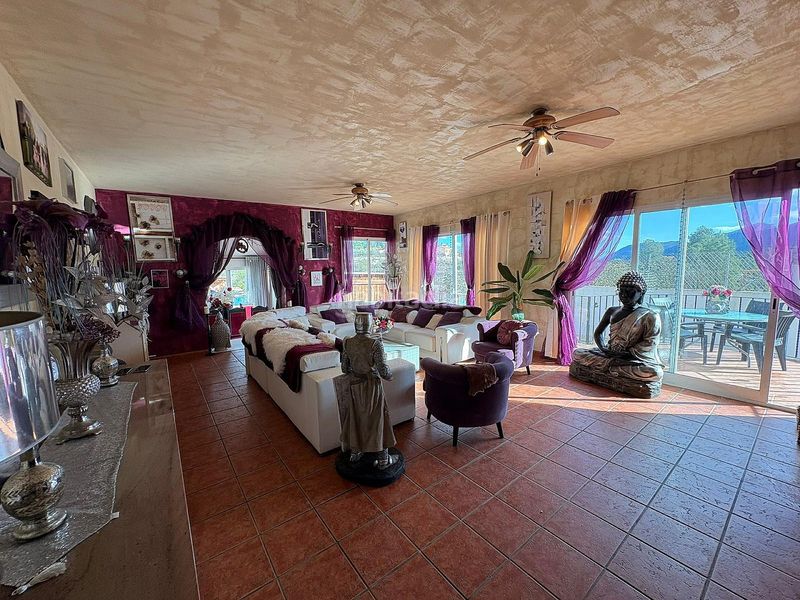 Foto a13bd8f3-1a19-408f-9799-30b163ac2daa. Chalet en Castalla