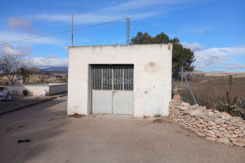 Foto f93fba8a-3e7b-498e-b5a5-5a4e48b58b3b. Casale in Monòver