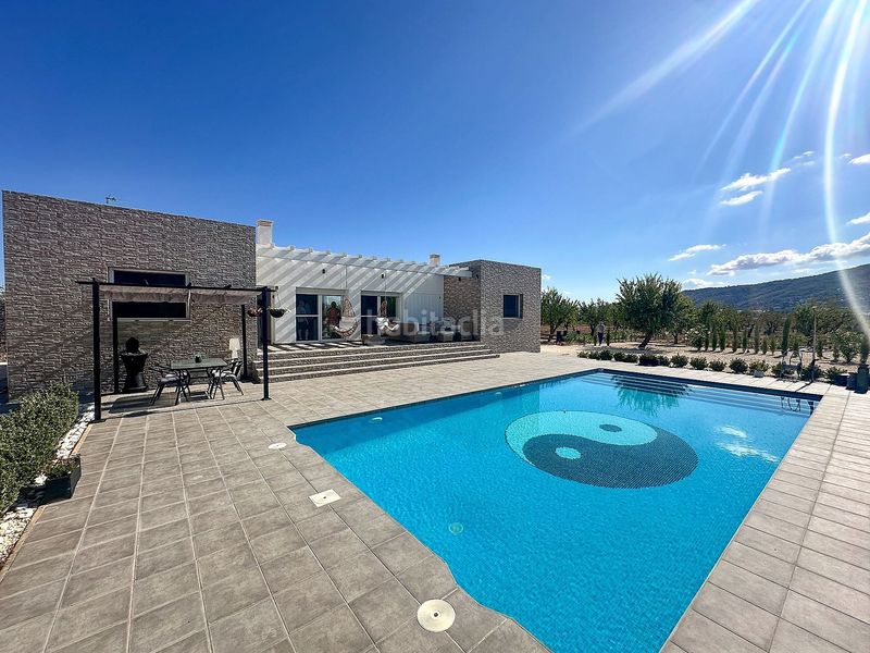 Foto ac00a5e7-2127-45f4-b0c0-c43275d0df1b. Chalet en Pinoso