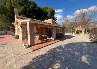 Chalet in Salinas