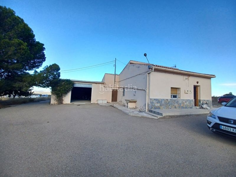 Foto f0b12a45-4ed7-4b82-a43d-90e1c00ef286. Casale in Jumilla