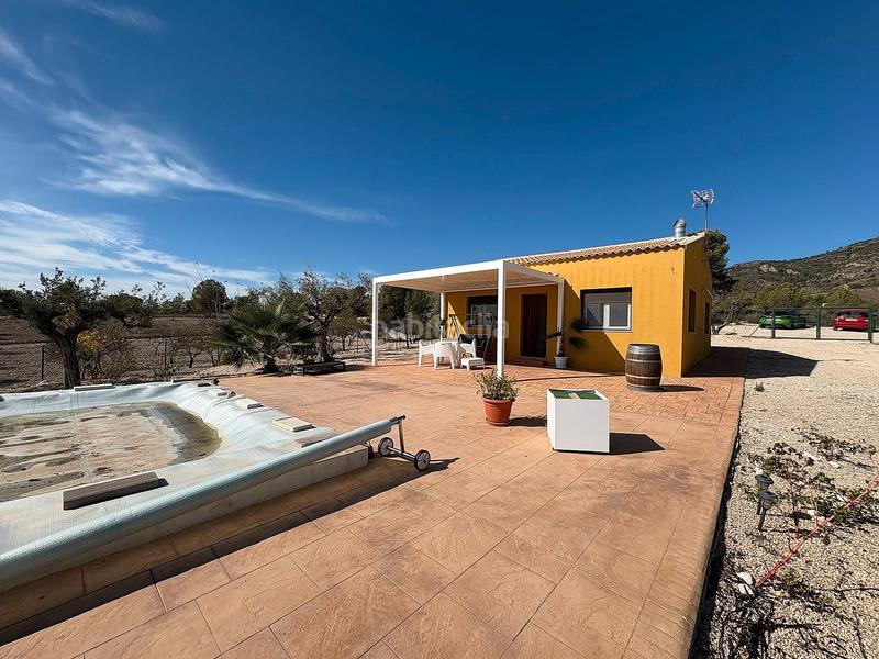 Foto 8cba9ad9-493a-43ce-889e-a9c6fe428365. Chalet increíble casa de campo reformada con piscina en Sax