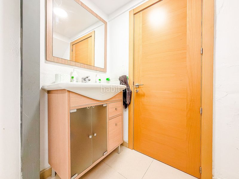 Foto 7795bf48-a861-401a-86c0-1a59d972d373. Local comercial nave completamente reformada y moderna en Villena