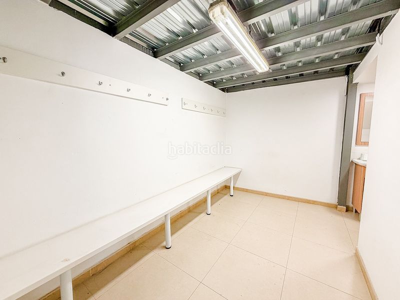 Foto dbcd678e-2443-44cf-98a6-77689141b98e. Local comercial nave completamente reformada y moderna en Villena