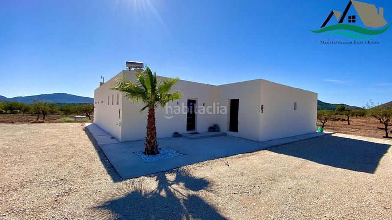 Foto ea1b6412-dacd-41d2-8f29-05f515dc45c6. Chalet en Romana (la)