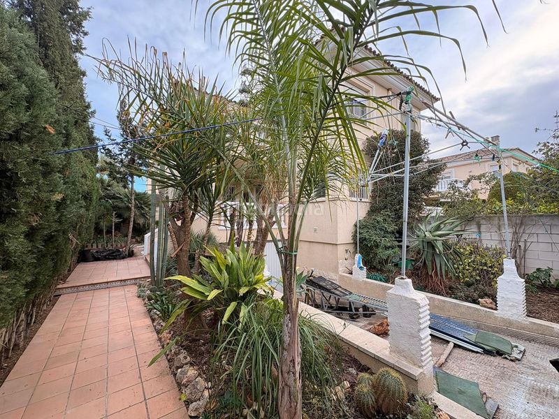 Foto 73040e19-2929-4ca5-b06c-2d7c8b7da8e9. Casa aparellada a Plaza de Toros-Avenida Chapí-Trinquete Elda