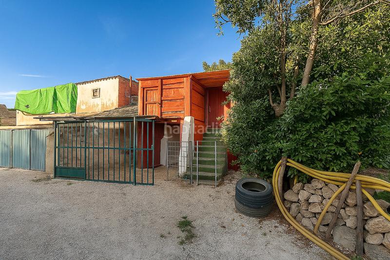 Foto 2b4242c4-64ce-49f7-9edb-ae60fa854e30. Casa a schiera con camino parcheggio in Sax