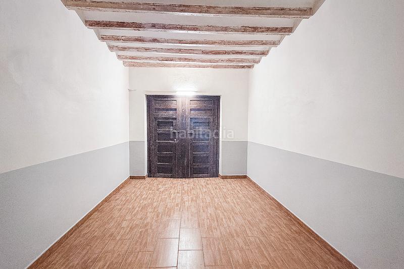 Foto 6b6663bc-d3aa-43c7-b441-60077ba06a43. Casa a schiera con camino parcheggio in Sax