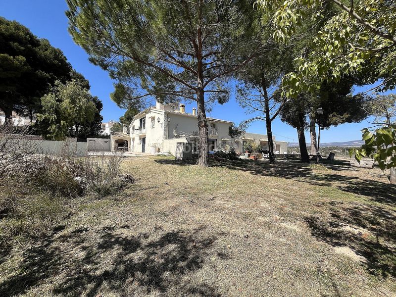 Foto 4fab4b6f-0387-4362-9d13-ec5451542cb1. Masía hermosa casa con infinitas oportunidades. en Castalla