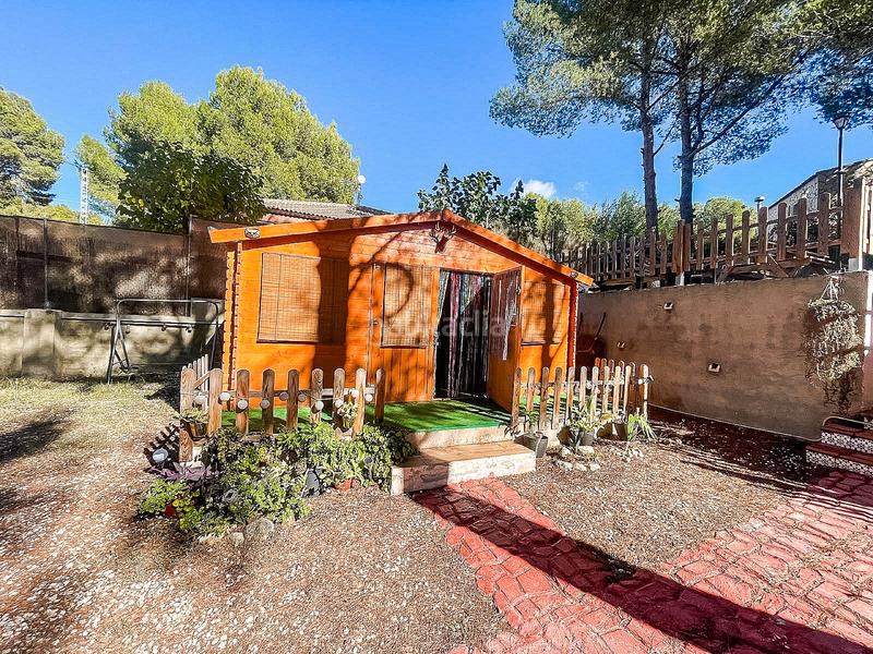 Foto 16f2414d-9c80-4528-8775-2d3d4e7160e1. Chalet in urbanització terol g 5 in Tibi