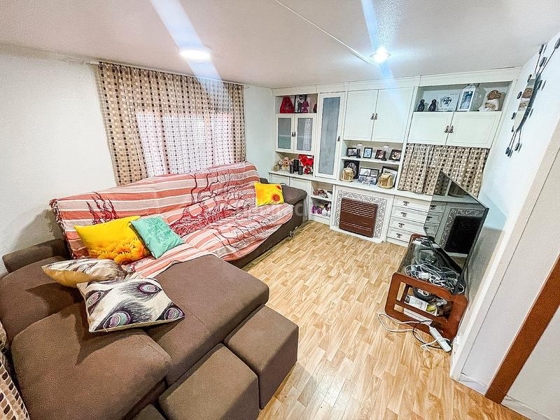 Foto e8190c2c-17ac-43ec-9785-fd6b4a9db9d9. Chalet in urbanització terol g 5 in Tibi