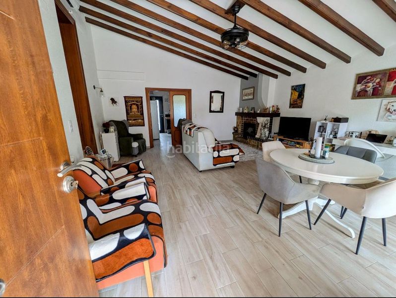 Foto e8d73953-2c24-47c1-a766-44672e5ecf69. Xalet a Petrer