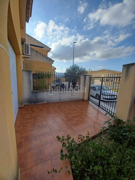Foto b8f07676-5c68-496c-af1b-25a3ae2a8cfd. Duplex in Pinoso