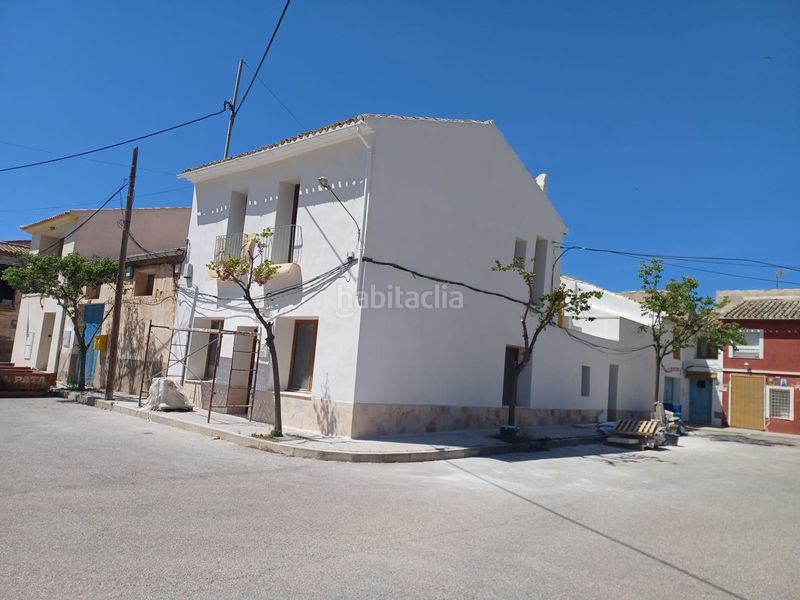 Foto f11383be-3d38-45a1-9987-d01f28fbdbe3. Masia a Pinoso