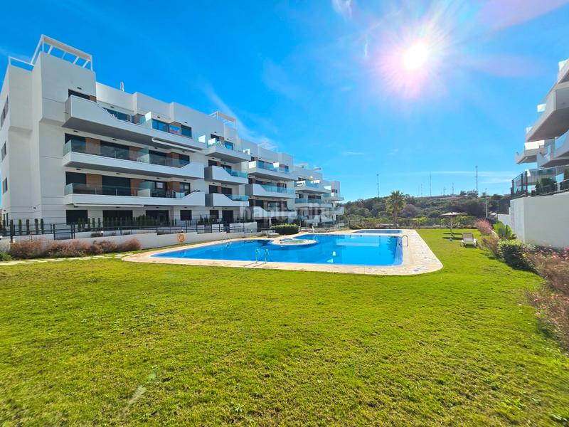 Foto 75dc3865-d00f-46de-ba42-828c8a0f1d05. Ground floor with parking pool in Villamartín-Las Filipinas Orihuela