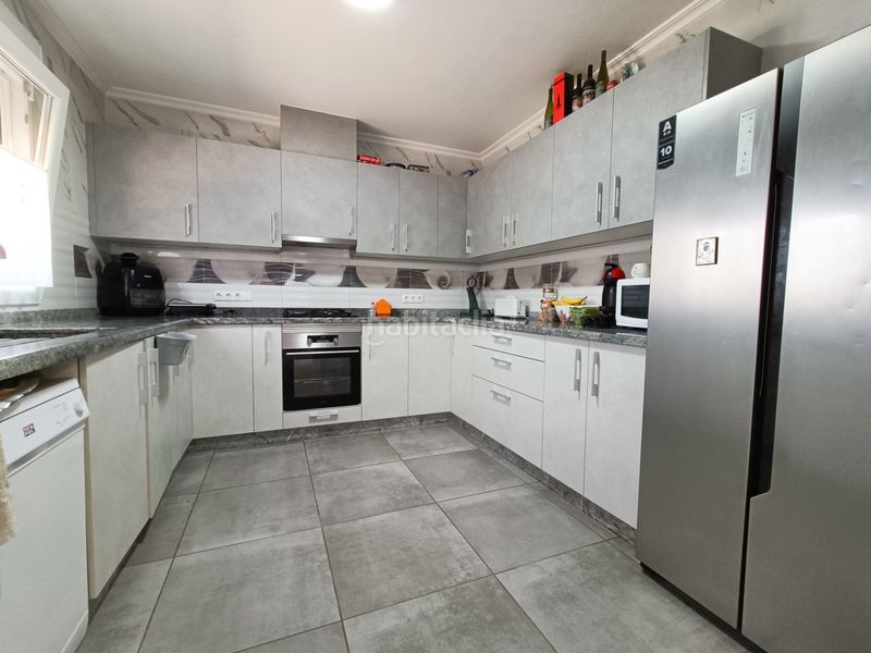 Foto f7a7cbbe-5bc0-4045-bcfe-fbde7ca6ad52. Chalet en Pinoso