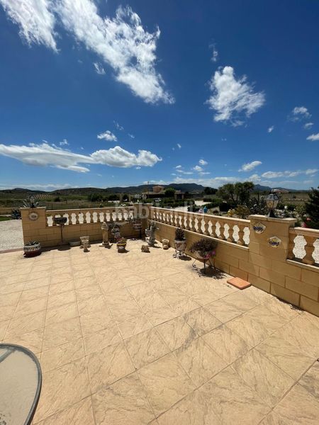 Foto 1d740f4d-7325-4a87-b989-ac930bb03b06. Chalet en Pinoso
