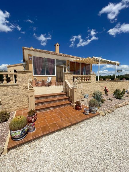 Foto 67fa0344-e8b0-4887-8d0e-3fd7aae5807f. Chalet en Pinoso