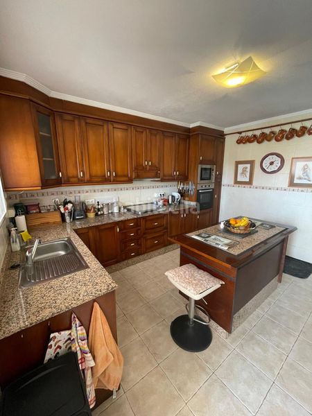 Foto cb2dc4ba-5dcb-4a98-858d-eb5c9cfb81d5. Chalet en Pinoso