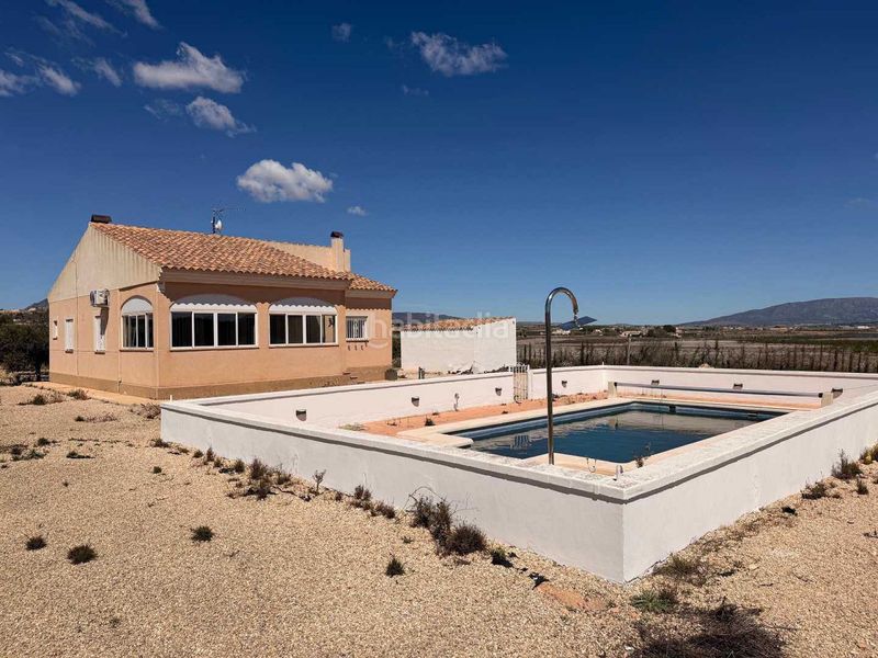 Foto 6ff6da3f-0d77-41ce-994e-72635fecc76a. Chalet en Pinoso