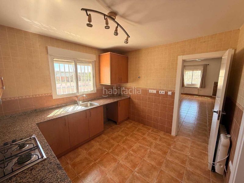 Foto efb86f4a-cf0e-45d3-8e11-80ebc326a703. Chalet en Pinoso