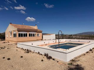 Chalet in Pinoso