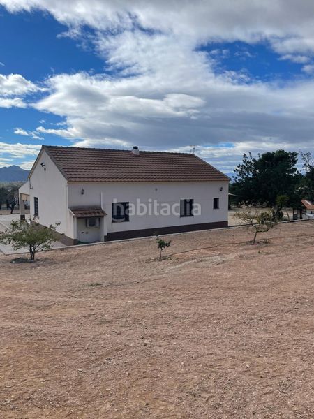 Foto e6b0c438-78b9-4355-9ca7-b5ed3371a54b. Masía en Abanilla