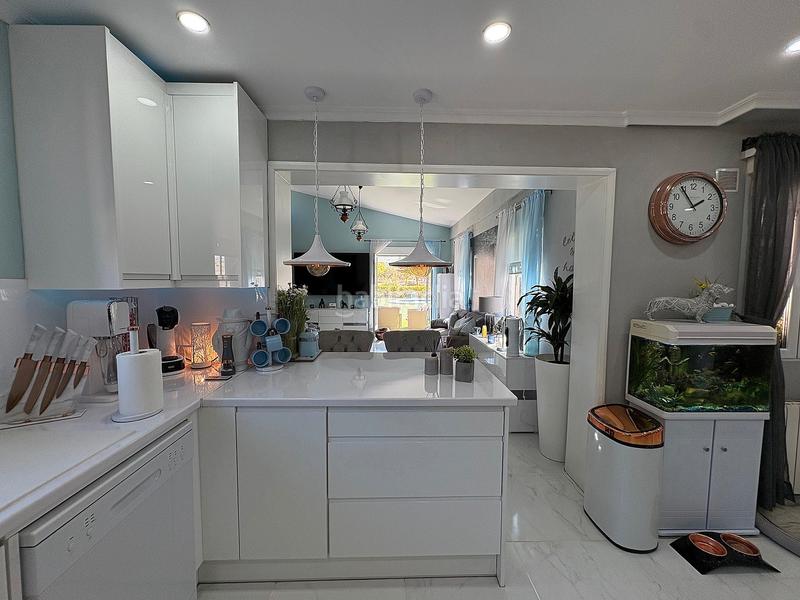 Foto a047cc1c-b75e-4cb3-ba0b-87c44008a17b. Chalet con camino riscaldamento piscina in Biar