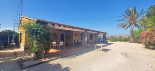 Chalet en Novelda